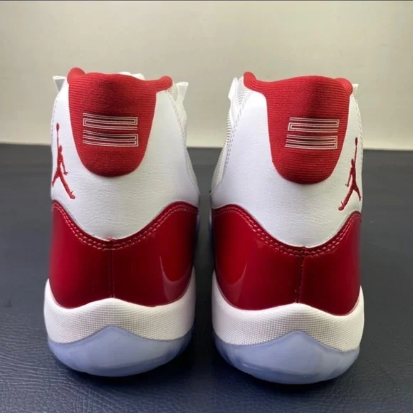 Air Jordan 11 ‘Cherry’